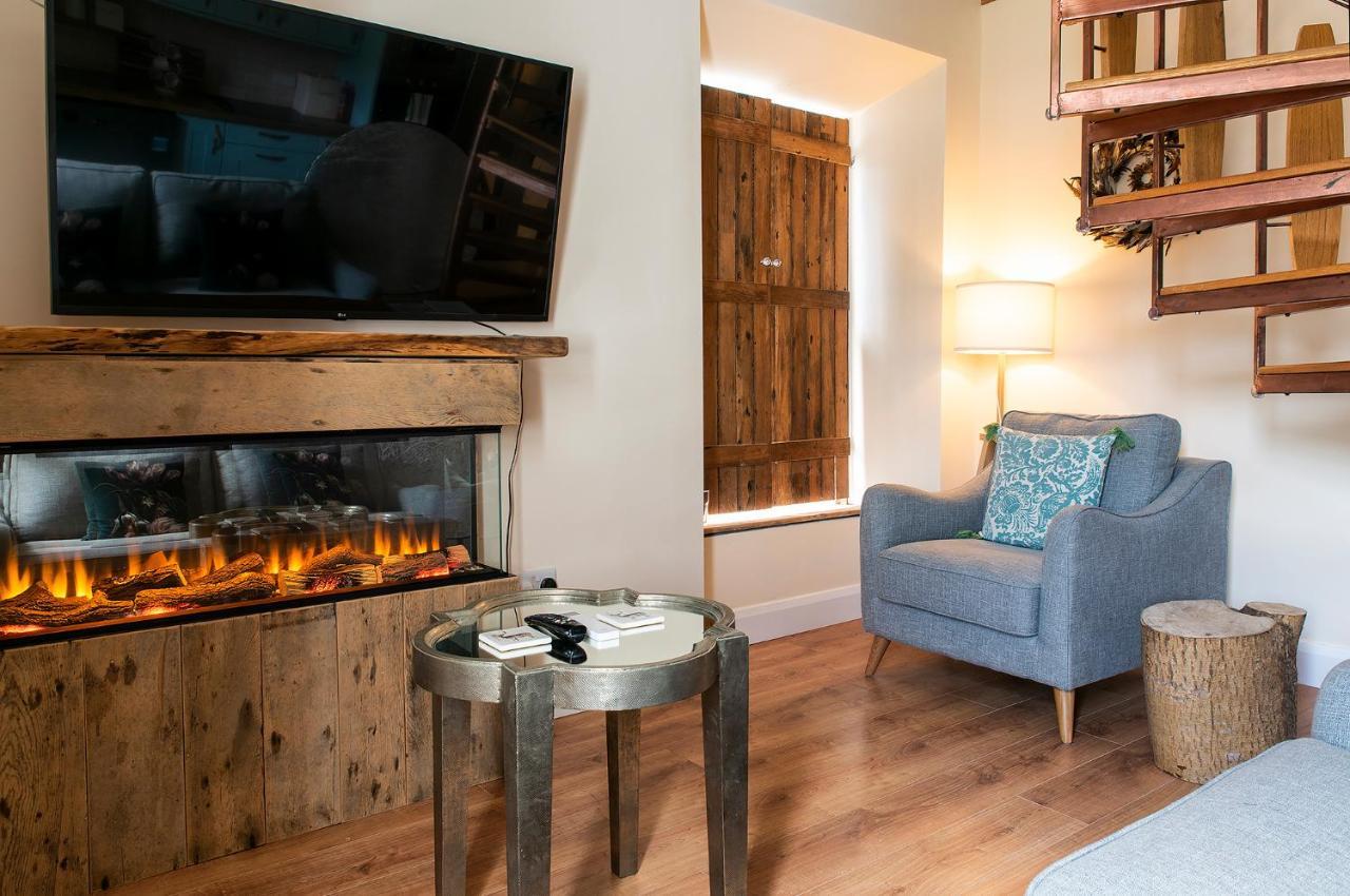 Kylemore House Boutique Apartments - Connemara Suite Buitenkant foto