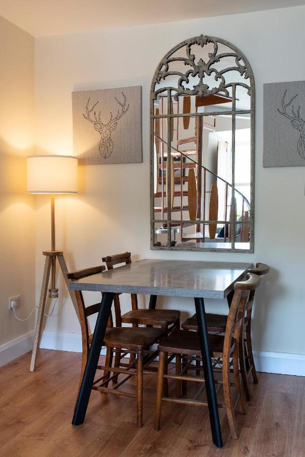 Kylemore House Boutique Apartments - Connemara Suite Buitenkant foto